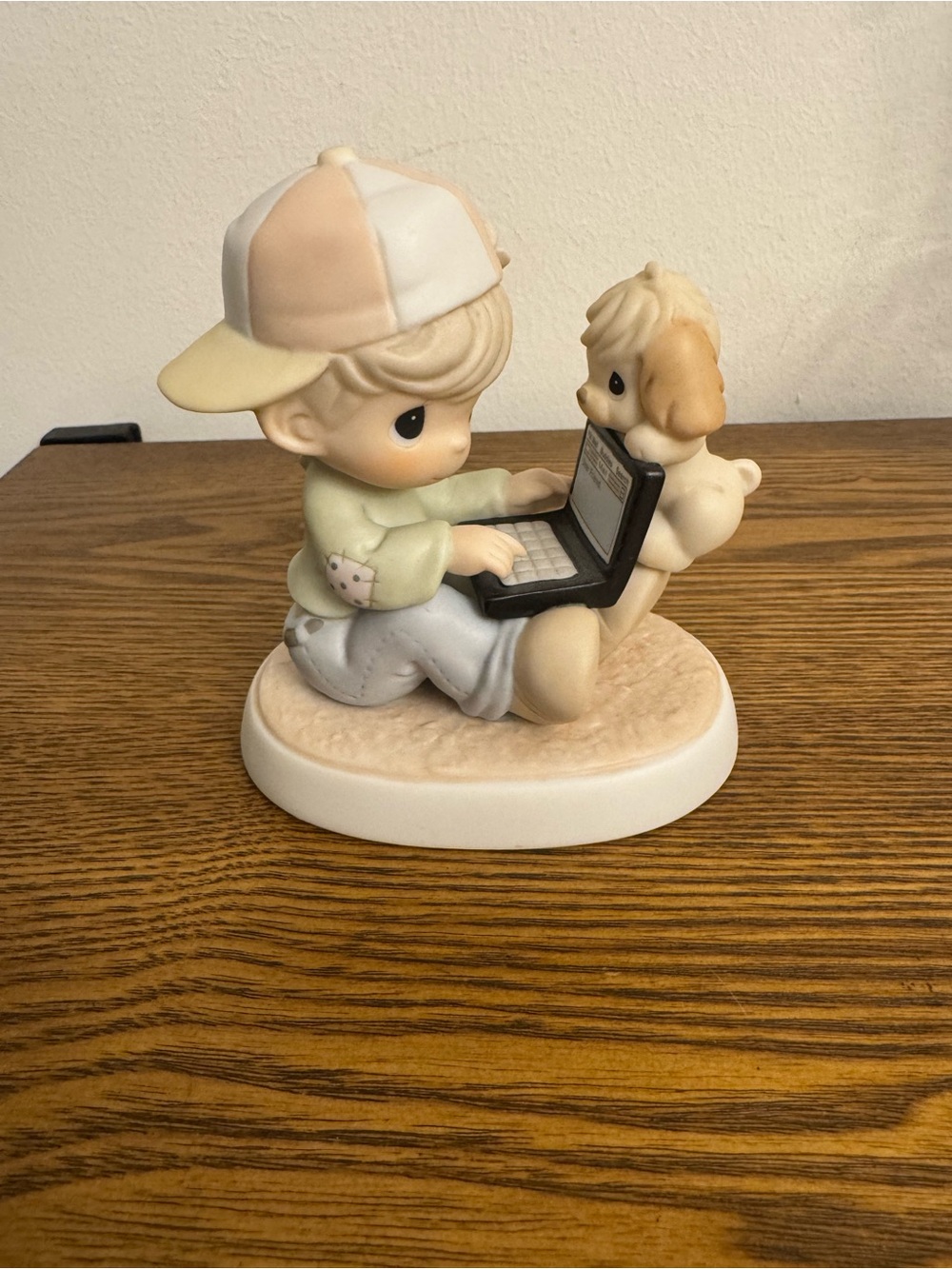 Precious Moments Figurine "You're A Computie Cutie" Boy Laptop Dog PM0012
No Box
